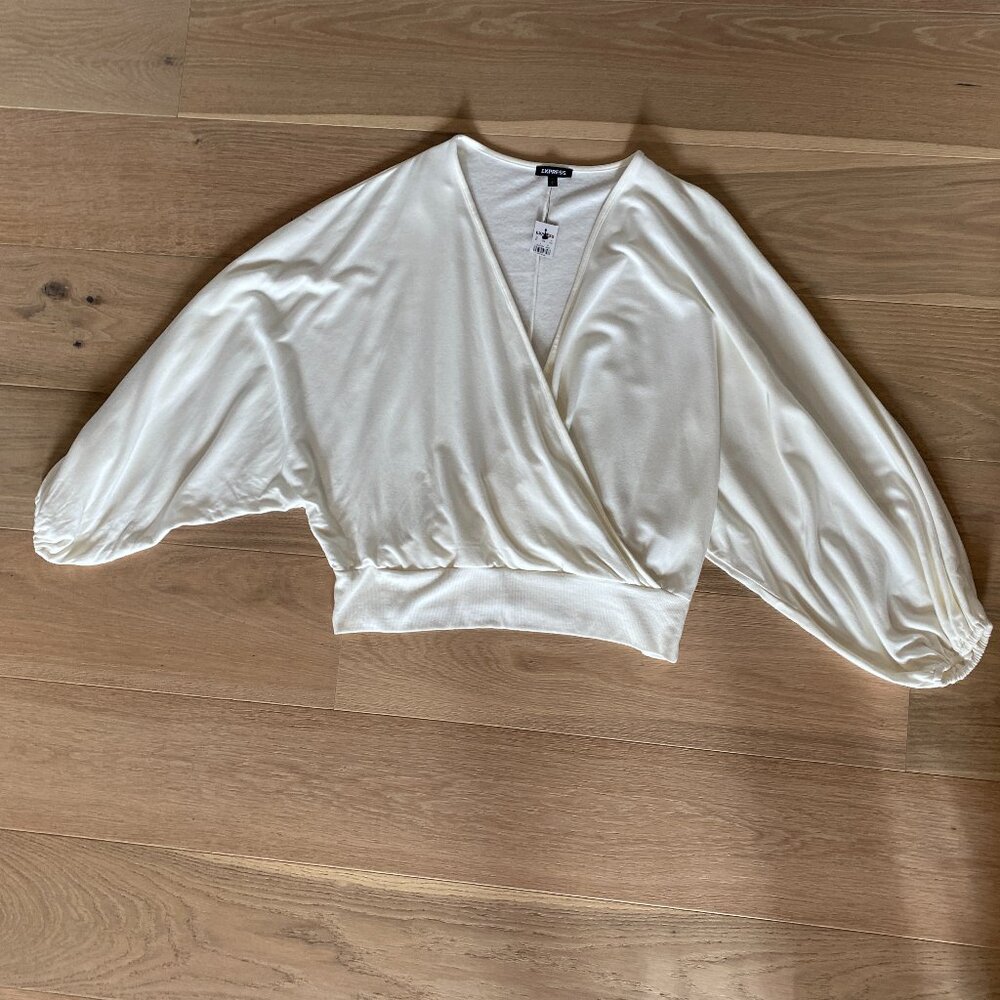 Express Ivory Top Size Large NWT